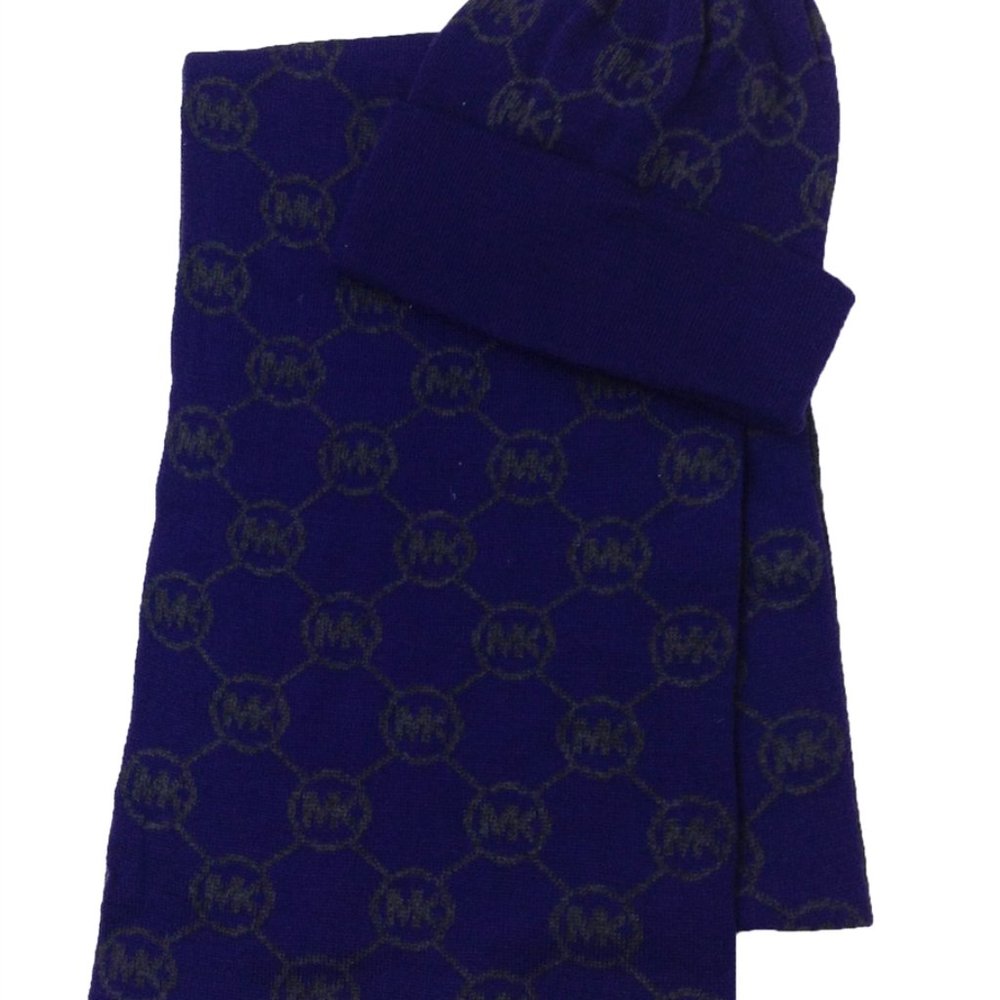 Michael Kors Jetset Scarf and Hat Set, New in Box